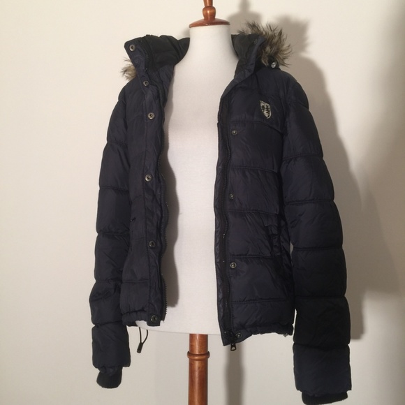 American Eagle Outfitters Jackets & Blazers - AEO Puffer Alt Down Navy Jacket Fur Lined Hood